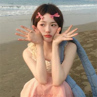 泡澡少女!